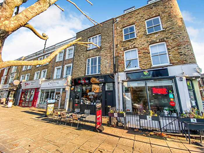 3 Bedroom Block Of Apartments For Sale In Caledonian Road, Islington, N1