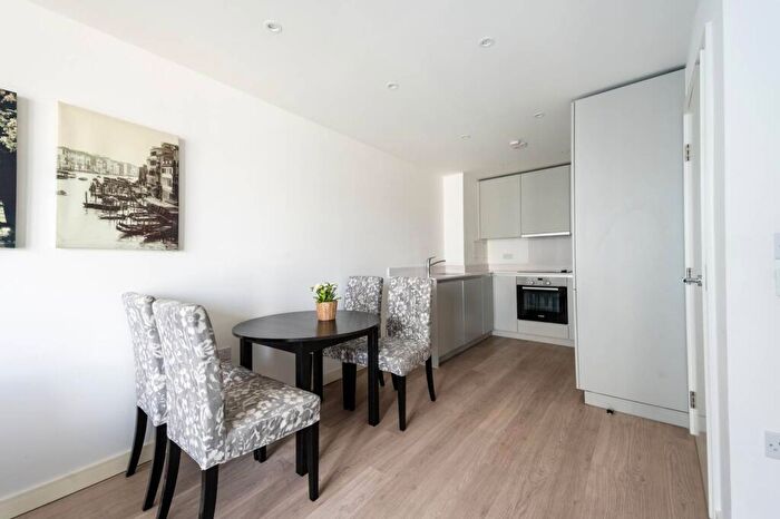 1 Bedroom Flat To Rent In Saffron Central Square, Croydon, CR0