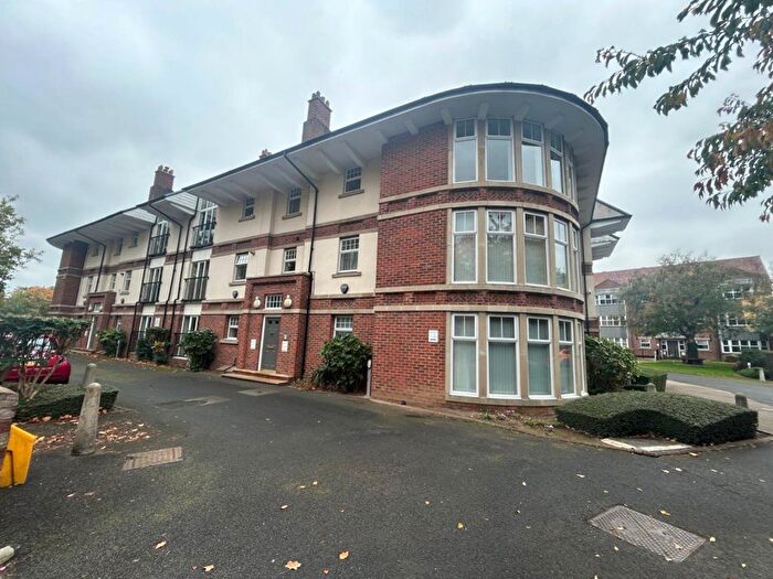 3 Bedroom Flat To Rent In Chesterfields, Darlington, DL3