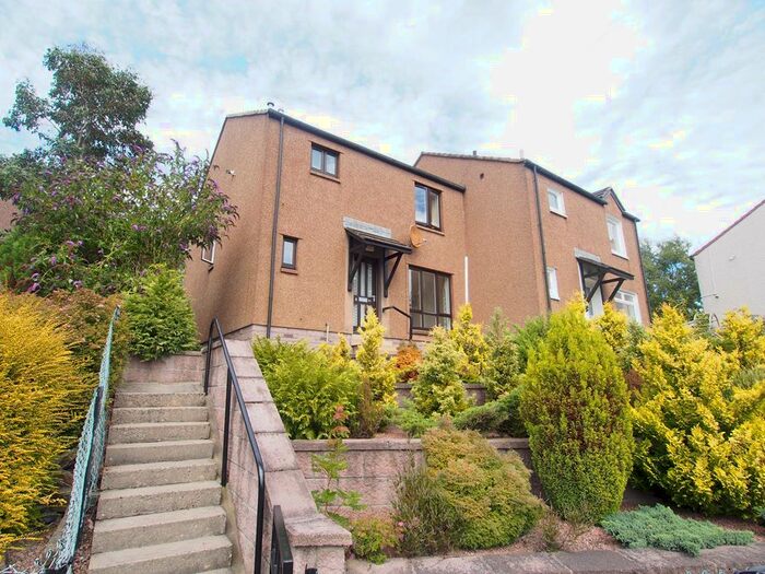 3 Bedroom Semi-Detached House To Rent In Garthdee Road, Garthdee, AB10