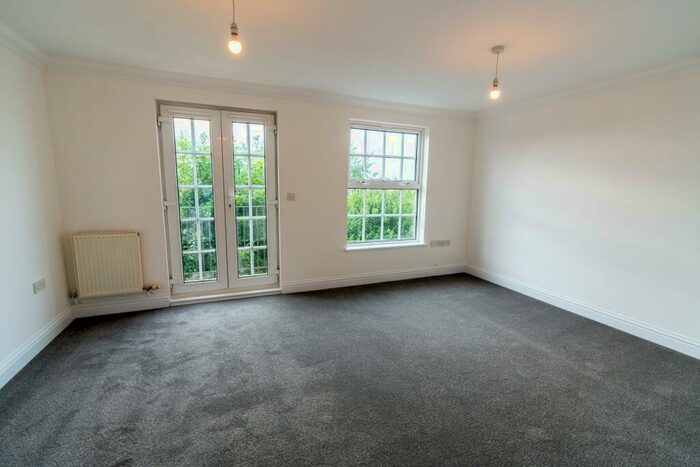 5 Bedroom Terraced House To Rent In Borstal Road, Rochester, Kent, ME1