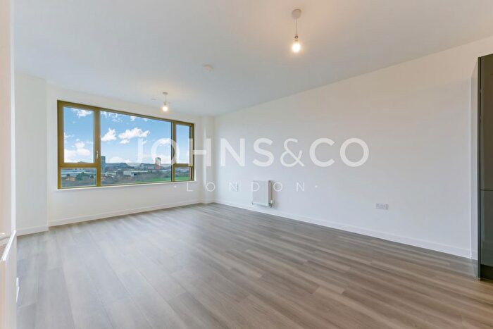 1 Bedroom Flat To Rent In Vista Heights, Bermondsey, London, SE15