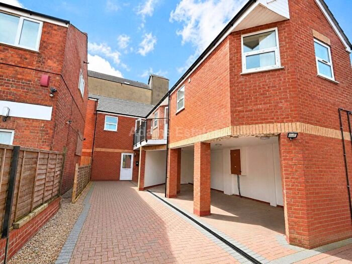 2 Bedroom Apartment To Rent In Cumberland Road, Reading, RG1
