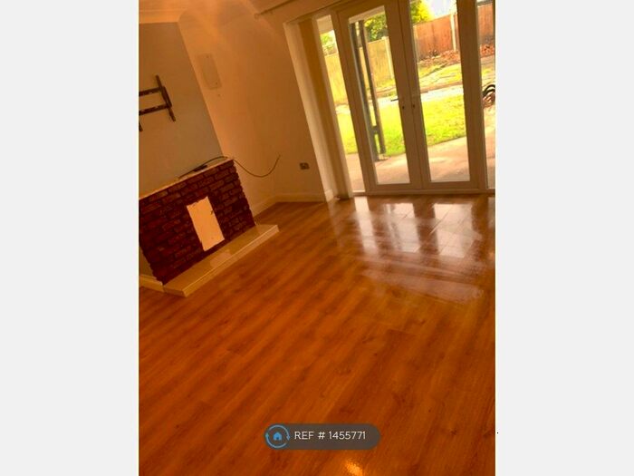 3 Bedroom Terraced House To Rent In Queens Drive, Walton, Liverpool, L4