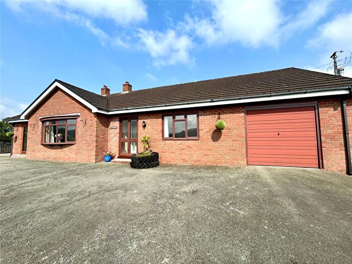 3 Bedroom Bungalow To Rent In Clatter, Caersws, Powys, SY17
