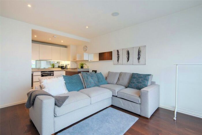 1 Bedroom Flat To Rent In Oakland Quay, Millwall, E14