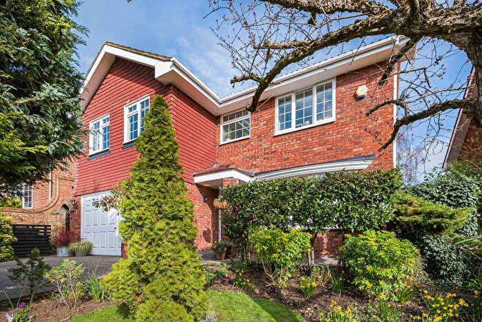 5 Bedroom Detached House For Sale In Copley Dene, Bromley, BR1