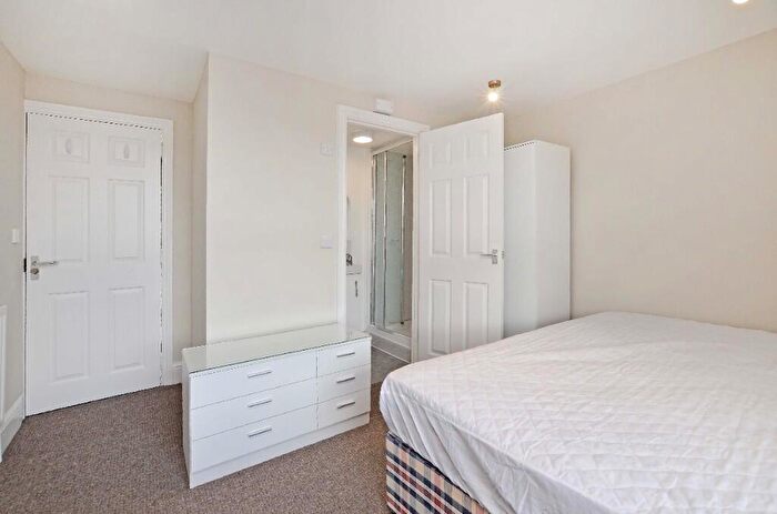 5 Bedroom House To Rent In Edmund Road, Sheffield, S2