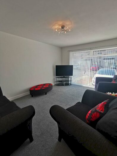 3 Bedroom End Of Terrace House To Rent In Macintyre Place, Kilmarnock, KA3