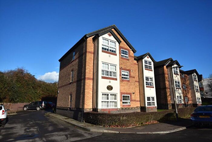 2 Bedroom Flat For Sale In Parkview Court, Andrew Road, Penarth, CF64