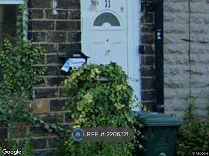 3 Bedroom Terraced House To Rent In Speeton Avenue, Bradford, BD7