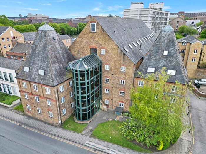 1 Bedroom Apartment To Rent In The Maltings, Clifton Road, Gravesend, Kent, DA11