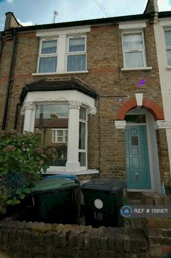 1 Bedroom Flat To Rent In Bowes Park, London, N13