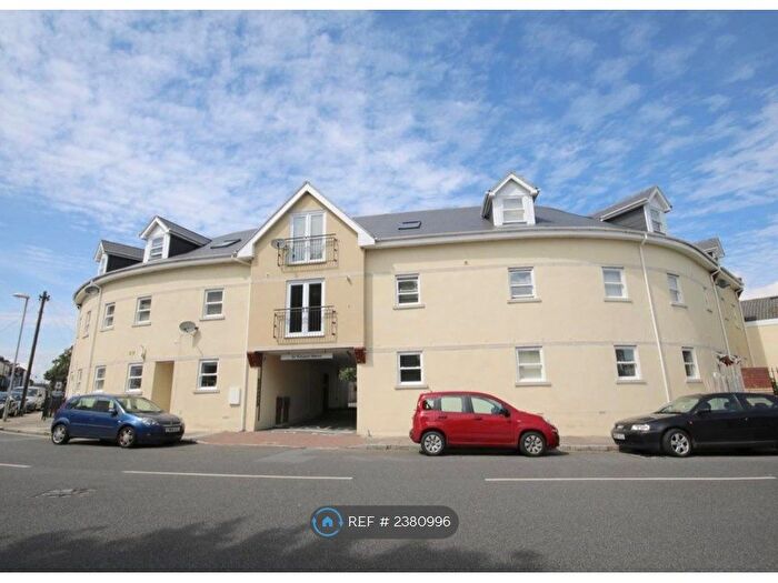 2 Bedroom Flat To Rent In St. Vincent Road, Southsea, PO5