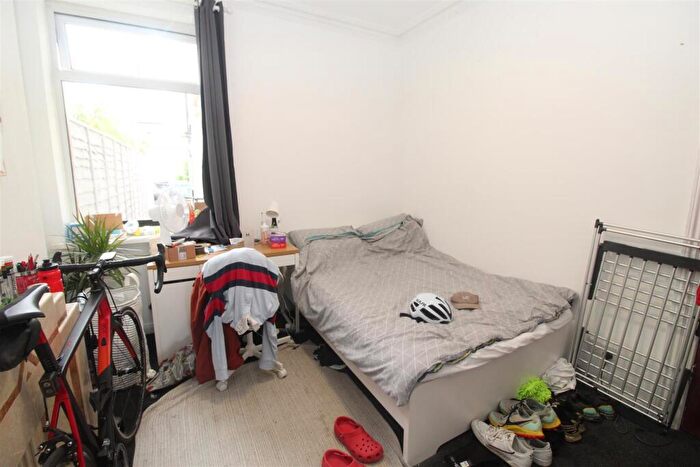 1 Bedroom House To Rent In North Road, Cardiff, CF10