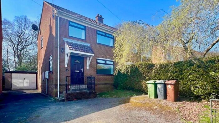 3 Bedroom Semi Detached House To Rent In Raynel Drive, Leeds, LS16