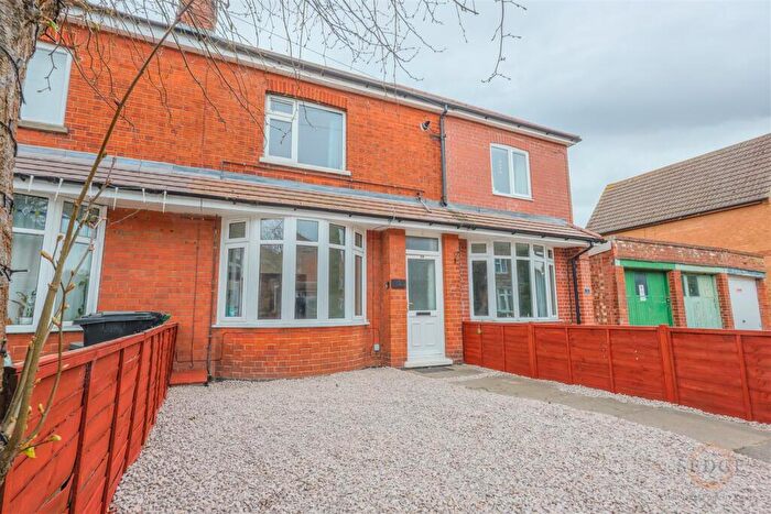 3 Bedroom Terraced House For Sale In Knipe Avenue, Spalding, PE11
