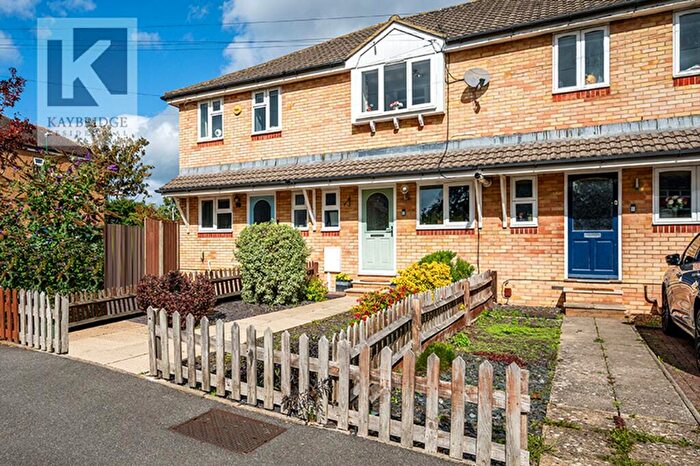 2 Bedroom Terraced House For Sale In Charminster Road, Worcester Park, KT4