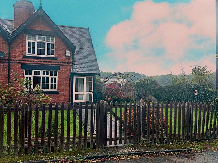 2 Bedroom End Of Terrace House For Sale In Gwernaffield Road, Y Waun Rwyddfyd, Yr Wyddgrug, Gwernaffield Road, CH7