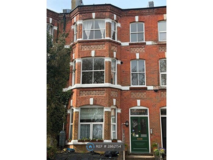 2 Bedroom Flat To Rent In Lower Park Road, Hastings, TN34