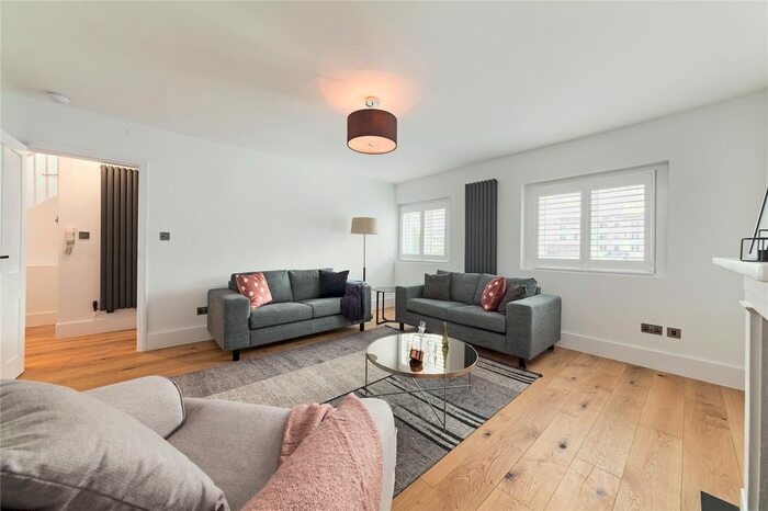 2 Bedroom Flat To Rent In Bathurst Street, London, W2