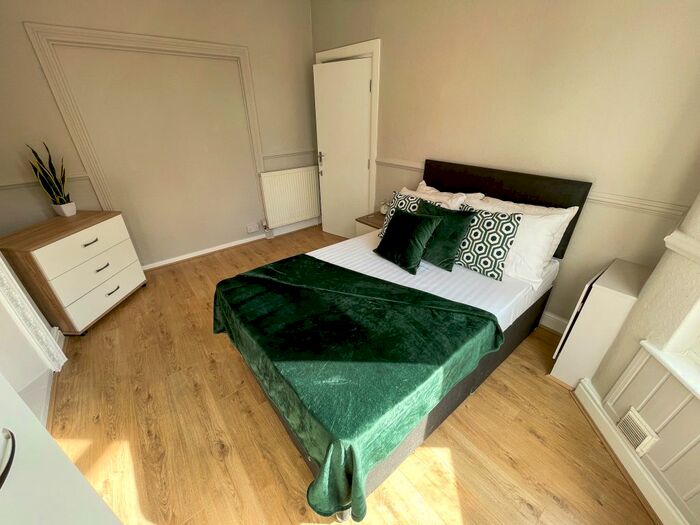 4 Bedroom Property To Rent In Adelaide Road, Kensington, Liverpool, L7