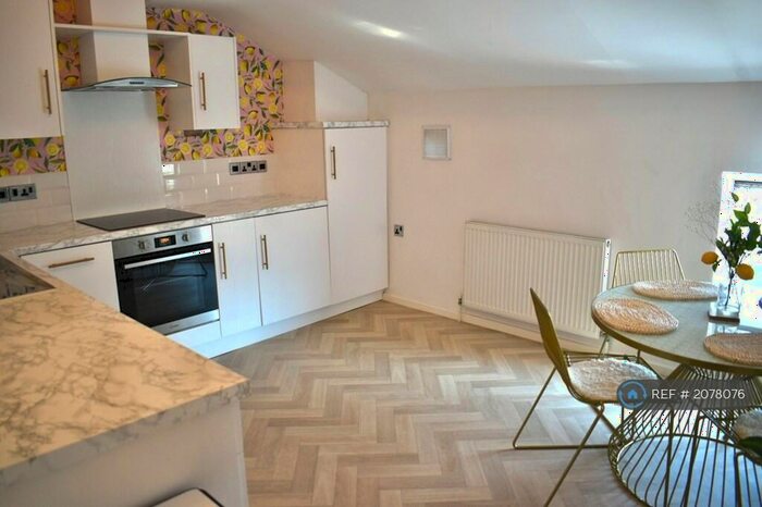 1 Bedroom Flat To Rent In Orchard Street, Manchester, M20