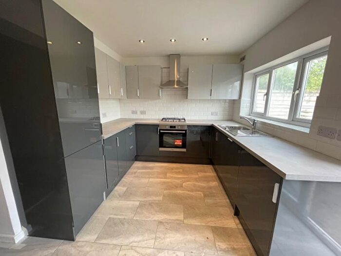 3 Bedroom Property To Rent In Charlton Road, Edmonton, London, N9