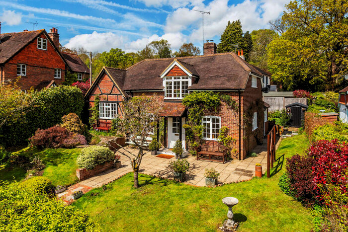 3 Bedroom Detached House For Sale In Mill Lane, Chiddingfold, Godalming, Surrey, GU8