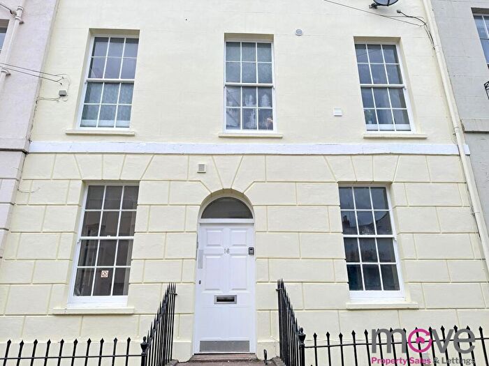 1 Bedroom Flat To Rent In Grosvenor Street, Cheltenham, GL52