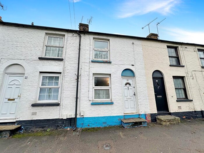 1 Bedroom Terraced House For Sale In Bedford Road, Houghton Regis, LU5