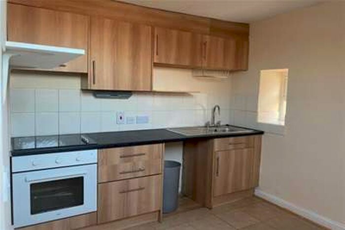 1 Bedroom Flat To Rent In Town Centre, MK40