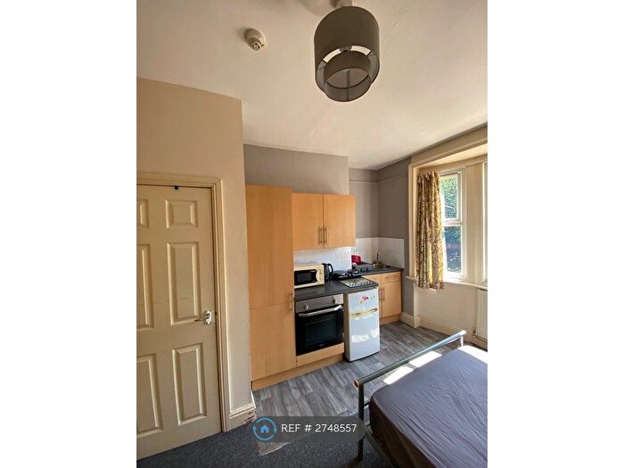 Studio To Rent In Sheffield, Sheffield, S6