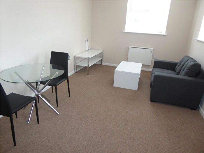 1 Bedroom Apartment To Rent In Martins Mill, Pellon Lane, Halifax, HX1