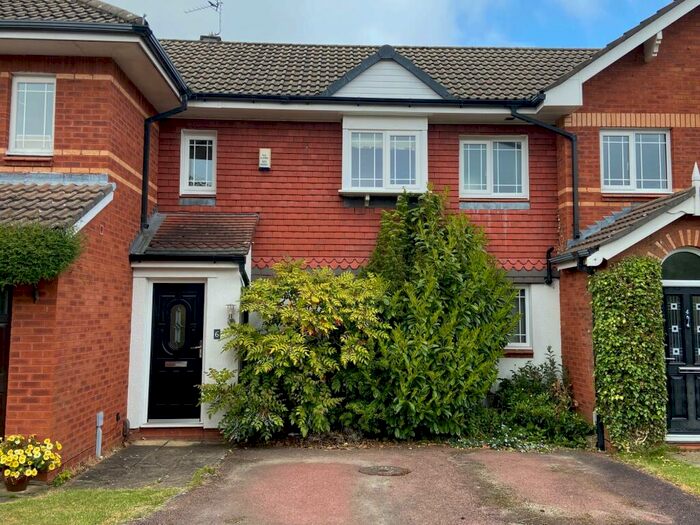 2 Bedroom Mews To Rent In Livingstone Close, Macclesfield, SK10