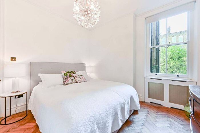 2 Bedroom Flat For Sale In Morshead Road, Maida Vale, London, W9