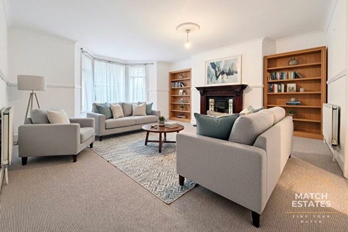 2 Bedroom Flat For Sale In Sandgate Road, Folkestone, Kent, CT20