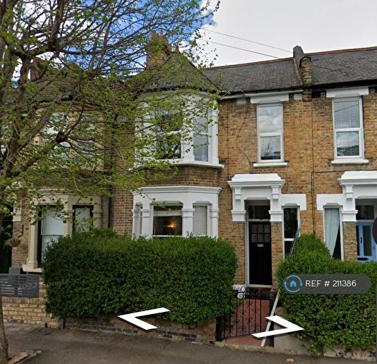 2 Bedroom Maisonette To Rent In Newport Road, London, E10