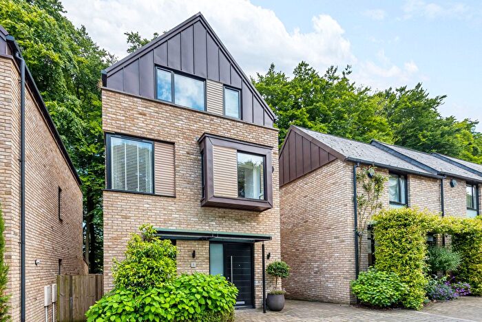 4 Bedroom Town House To Rent In Chilbolton Avenue, Winchester, SO22