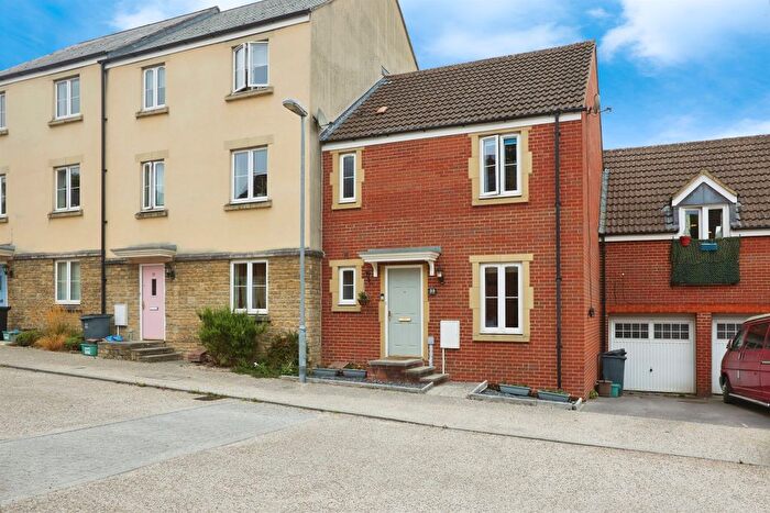 3 Bedroom Terraced House For Sale In Knights Maltings, Frome, BA11