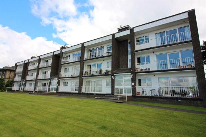2 Bedroom Flat For Sale In Eastwood Court, Albert Promenade, Halifax, HX3