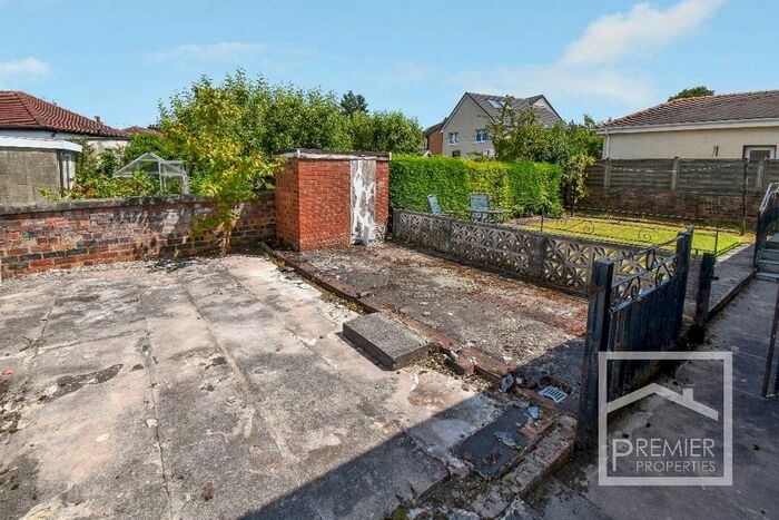 2 Bedroom Bungalow For Sale In Kylepark Drive, Uddingston, Glasgow, G71