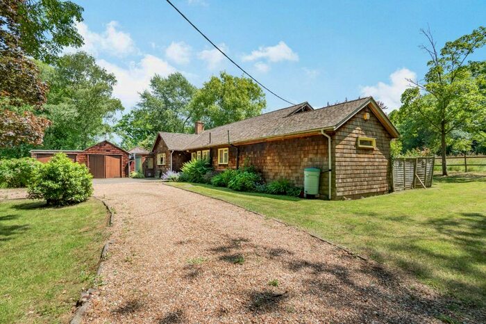 4 Bedroom Bungalow For Sale In Smarden Road, Biddenden, Ashford, Kent, TN27