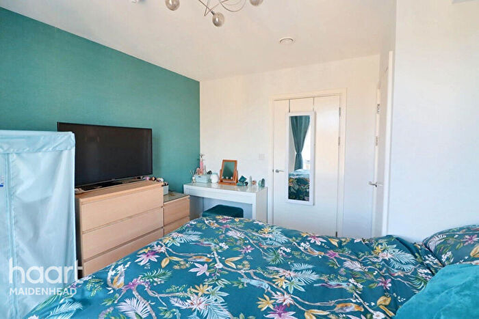 1 Bedroom Flat For Sale In Kidwells Close, Maidenhead, SL6