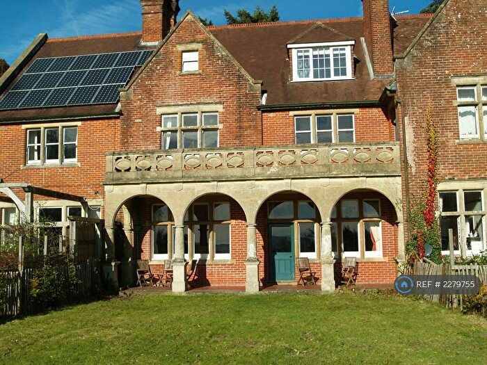 2 Bedroom Terraced House To Rent In Mill Lane, Petersfield, GU32