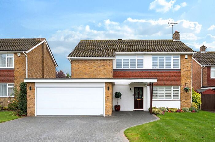 4 Bedroom Detached House For Sale In Poplar Avenue, Crofton Heath, Orpington, Kent, BR6