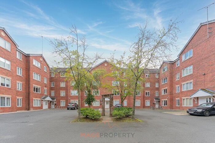 2 Bedroom Flat For Sale In Woodsome Park, Woolton, L25