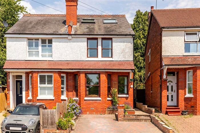 4 Bedroom Semi-Detached House For Sale In Ifold Road, Redhill, RH1
