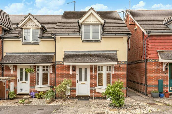 2 Bedroom End Of Terrace House To Rent In Barn Piece, Knightwood Park, Chandlers Ford, SO53