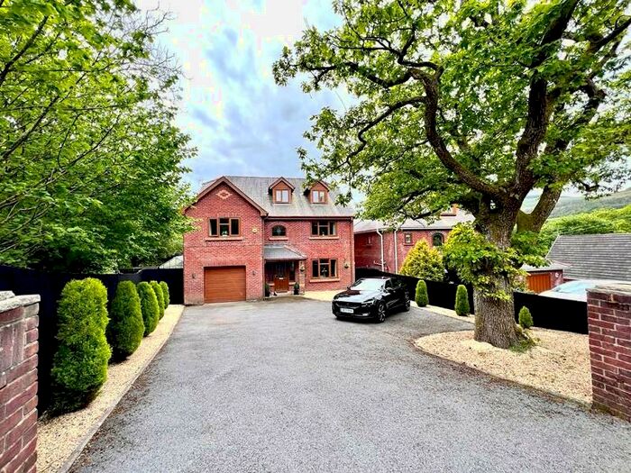 5 Bedroom Detached House For Sale In Llwynllanc Lane, Crynant, Neath., SA10